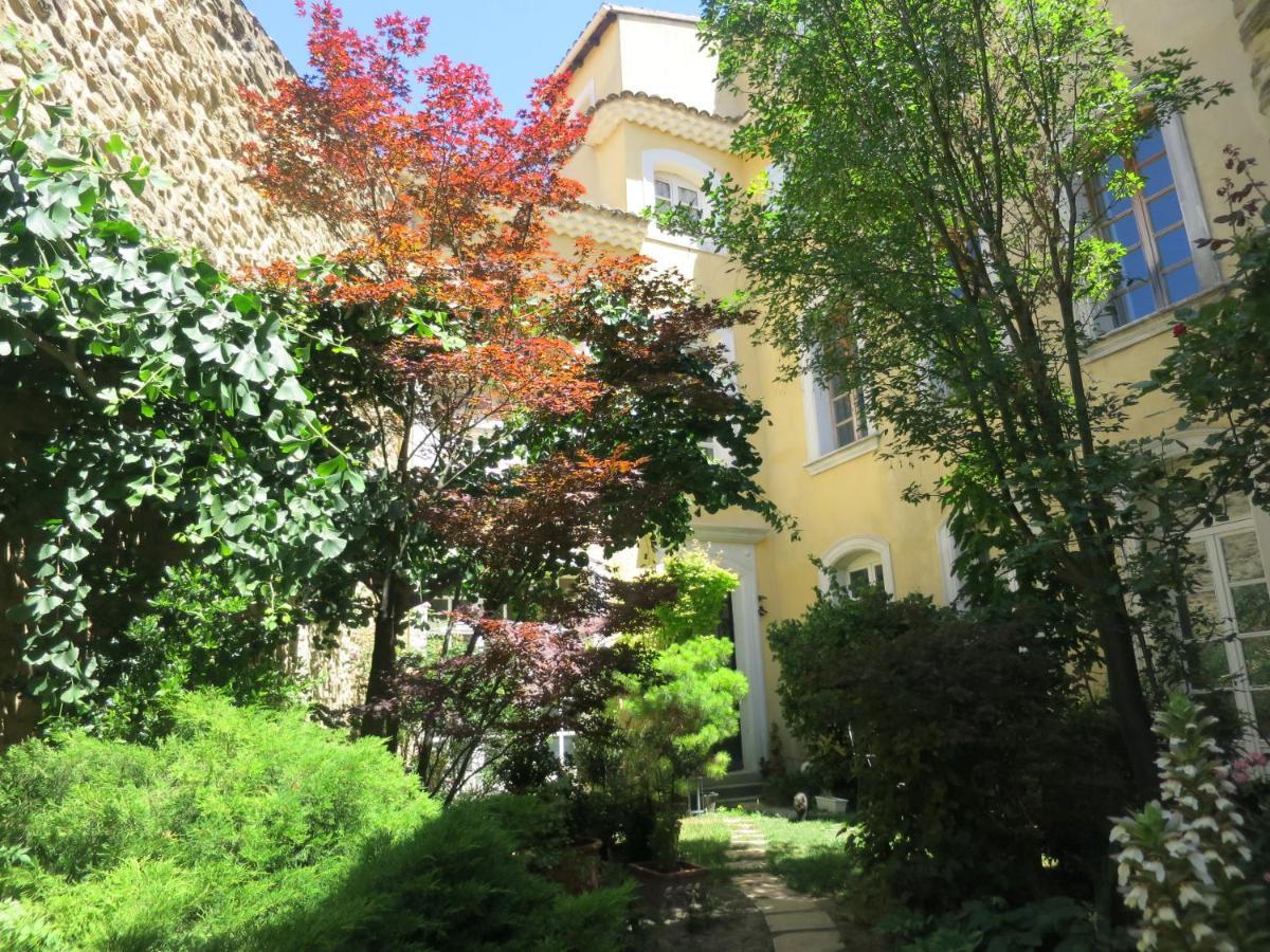 Entre Vignes Et Dentelles 호텔 Courthézon 외부 사진