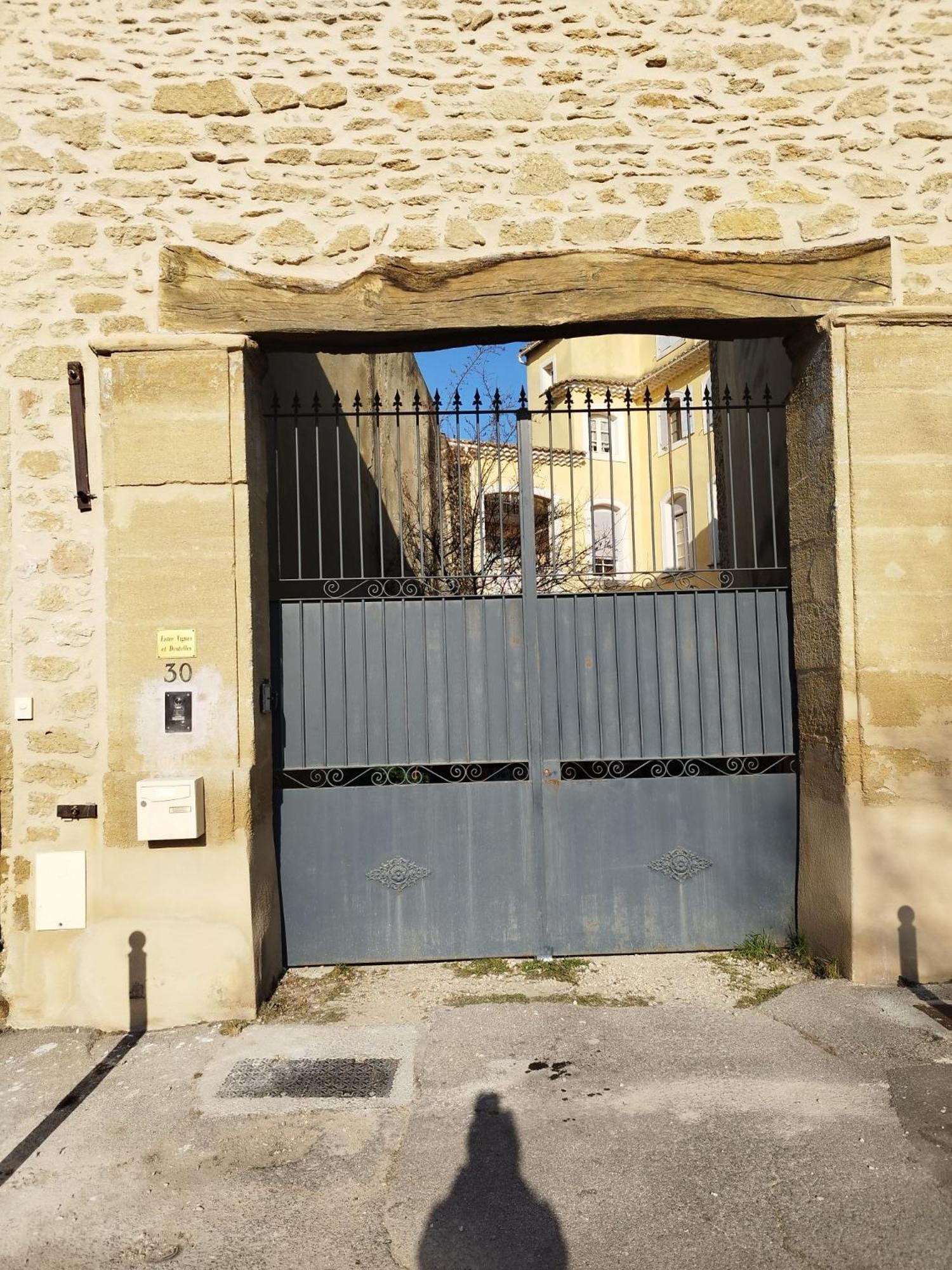Entre Vignes Et Dentelles 호텔 Courthézon 외부 사진